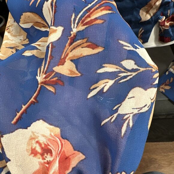 Urban Outfitters Cropped Blue‎ Floral Top Sheer Sleeve Bell Cuff Small - Picture 4 of 7
